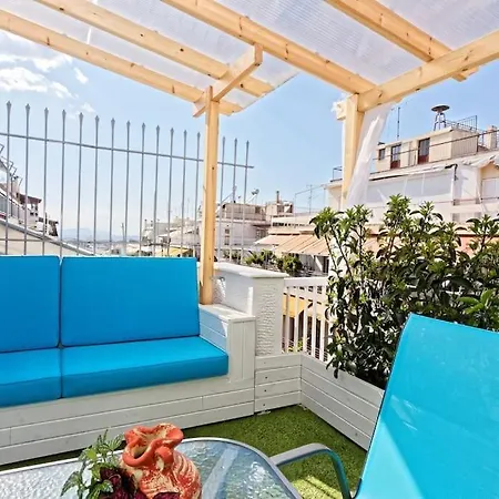 Cozy Close To Acropolis Athens