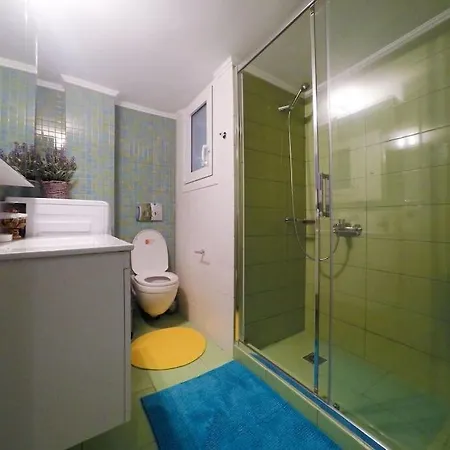Cozy Close To Acropolis Apartment *