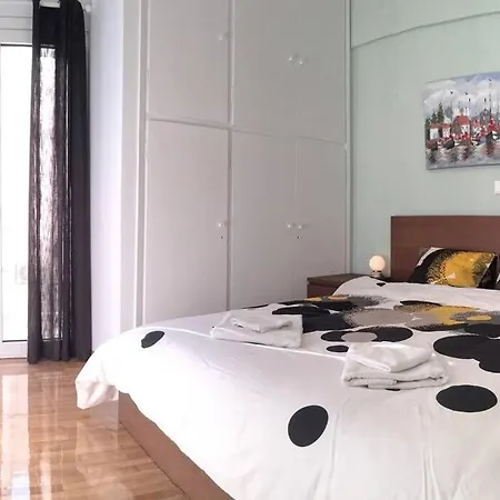 Cozy Close To Acropolis Apartment Athens