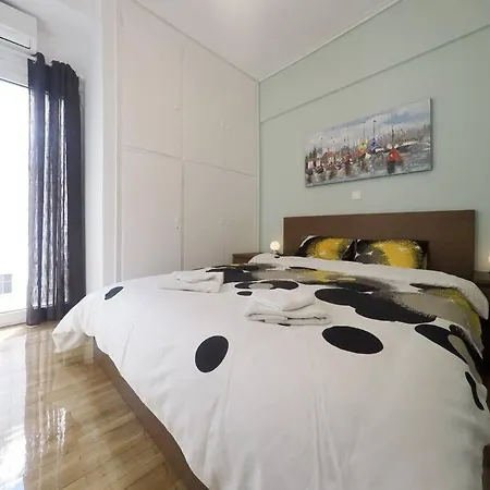 Cozy Close To Acropolis Apartment *