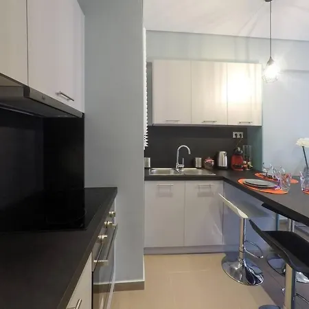 Apartment Cozy Close To Acropolis Athens